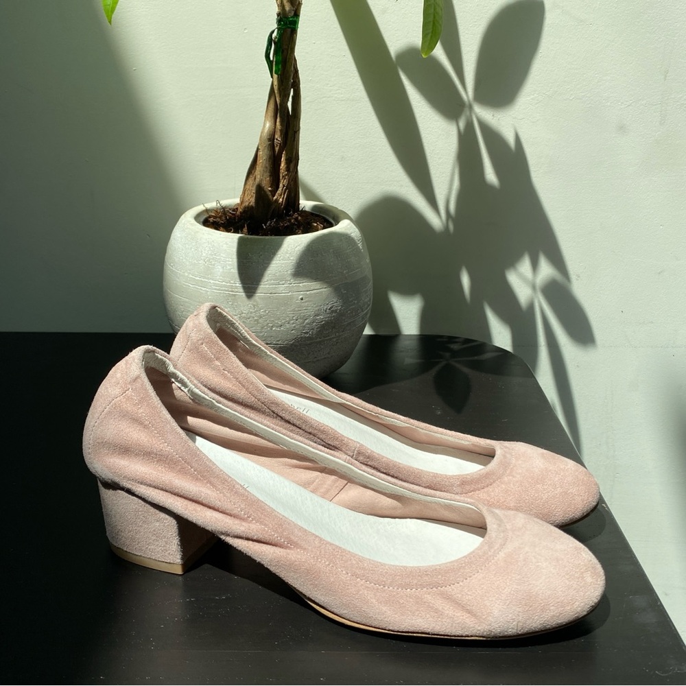 Jeffrey Campbell Pink Suede Low Block Heel Pumps - Picture 4 of 10